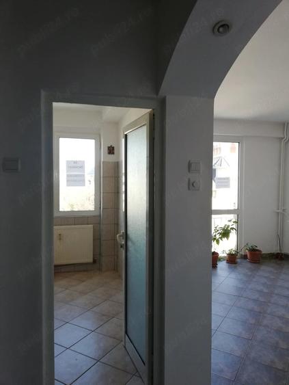 Apartament cu 3 camere decomandat în Ultracentral