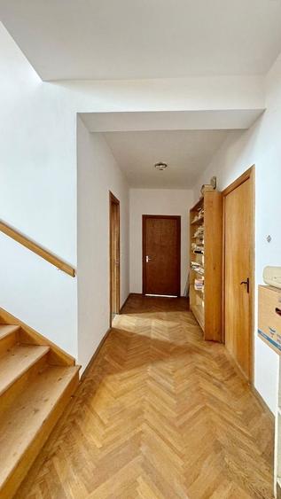 Duplex cu 5 camere cu Canalizare în Brașovul Vechi