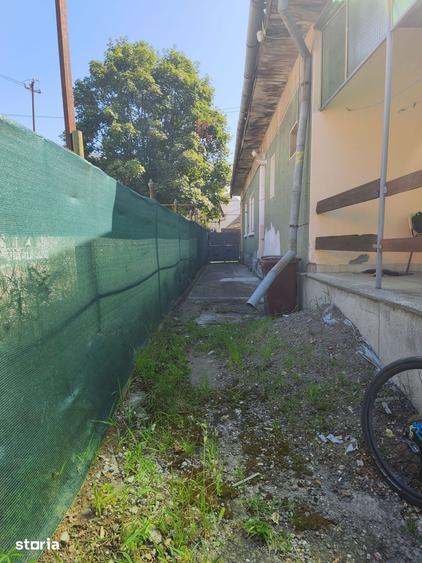 Casă cu 2 camere cu Teren 400 Mp în Libertății