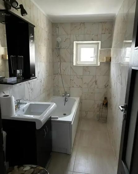 Apartament cu 4 camere decomandat, mobilat în 13 Septembrie