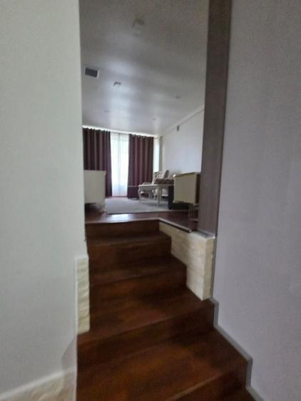 Casă individuală cu 4 camere cu Canalizare în Tunari