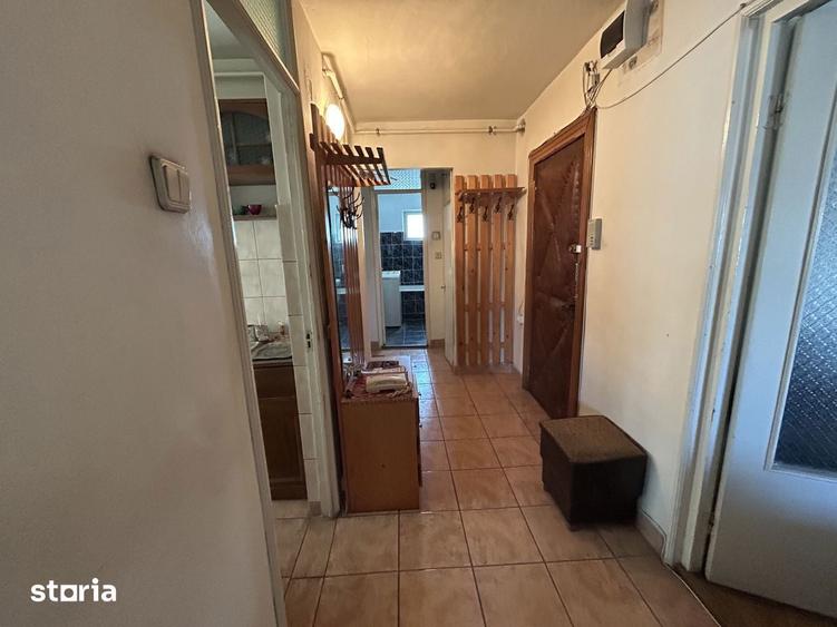 Apartament cu 3 camere decomandat în Micălaca