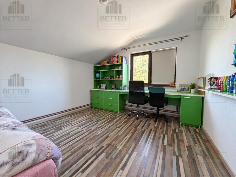 Casă individuală cu 5 camere cu Teren 300 Mp în Berceni