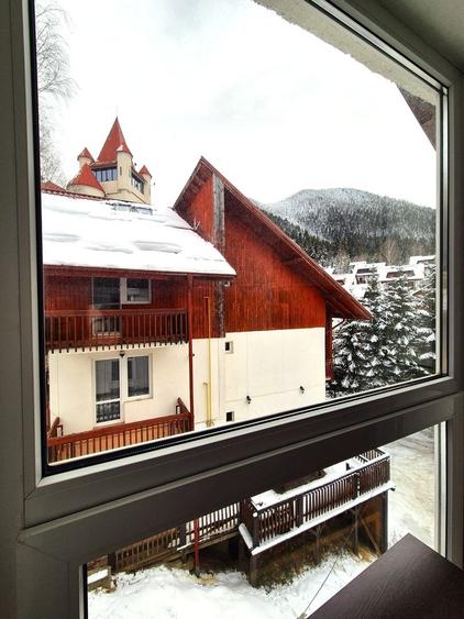 Apartament cu 3 camere decomandat în Poiana Brașov
