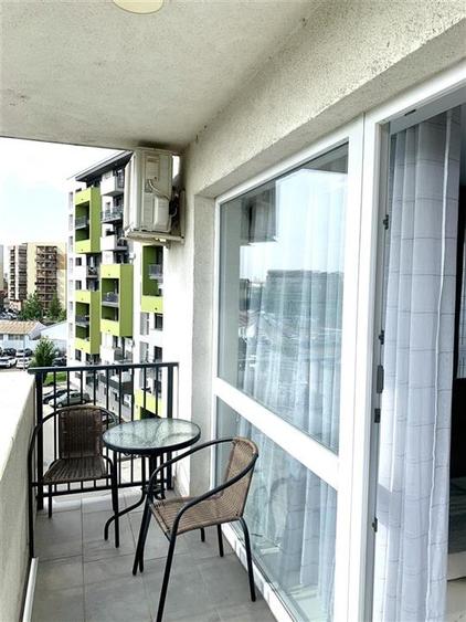 Apartament cu 3 camere decomandat în Nufărul