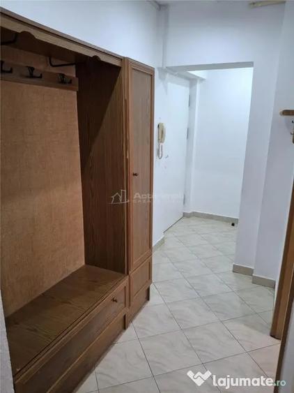 Apartament cu 2 camere semidecomandat în Ultracentral