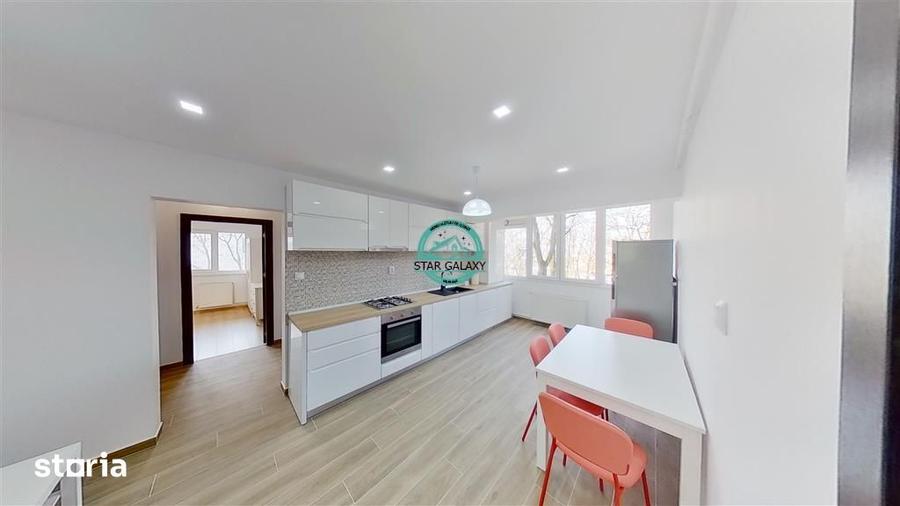 Apartament cu 3 camere decomandat în Cornișa