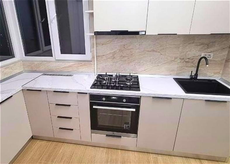 Apartament cu 2 camere decomandat, mobilat în Parcul Carol
