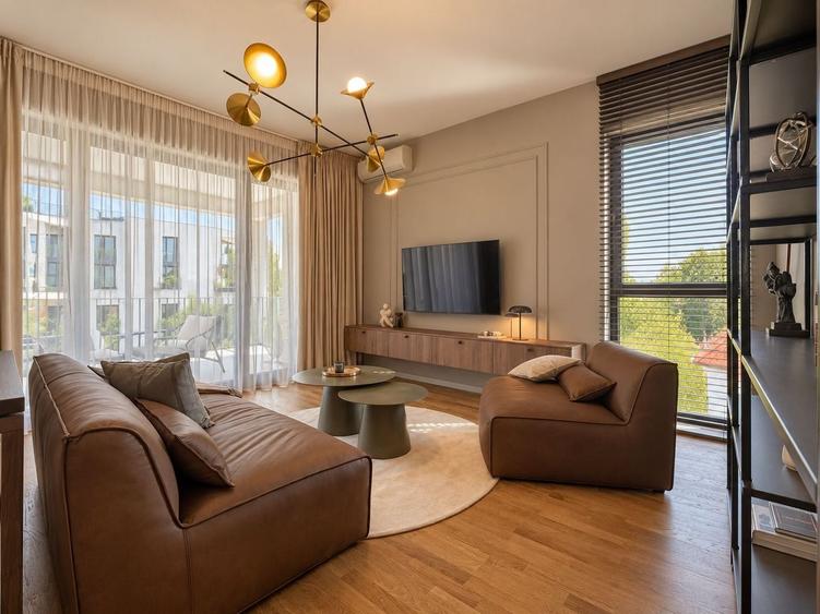 Apartament cu 3 camere decomandat, mobilat în Ultracentral