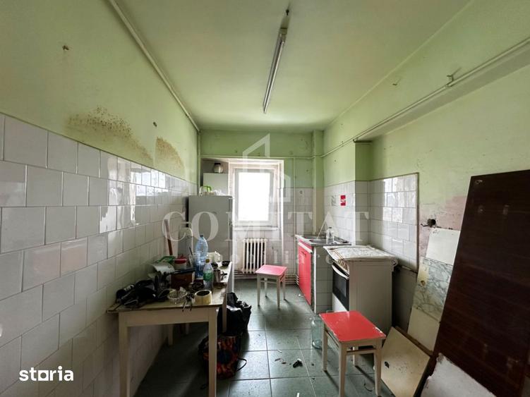 Apartament cu 3 camere decomandat în Între Lacuri