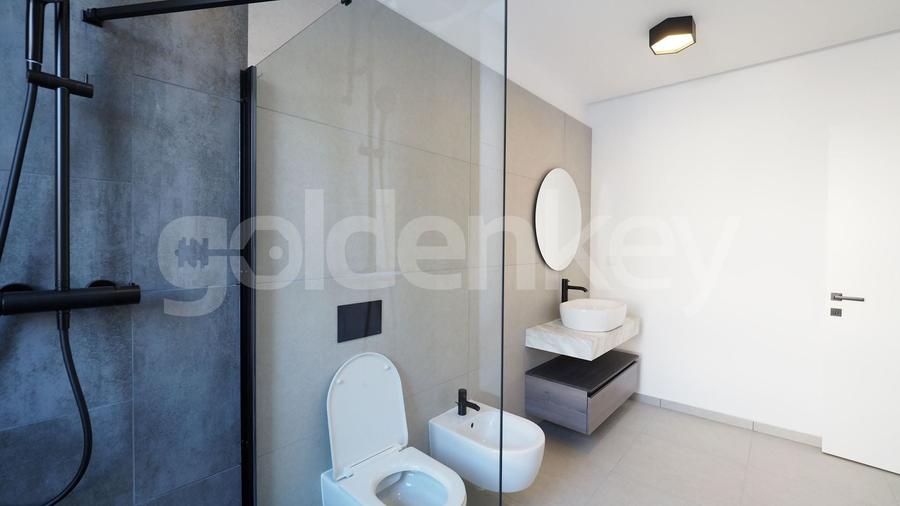 Duplex cu 5 camere cu Canalizare în Pipera