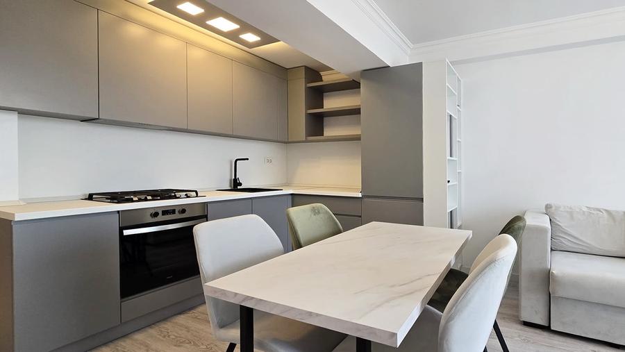 Apartament cu 3 camere decomandat în Iancu Nicolae