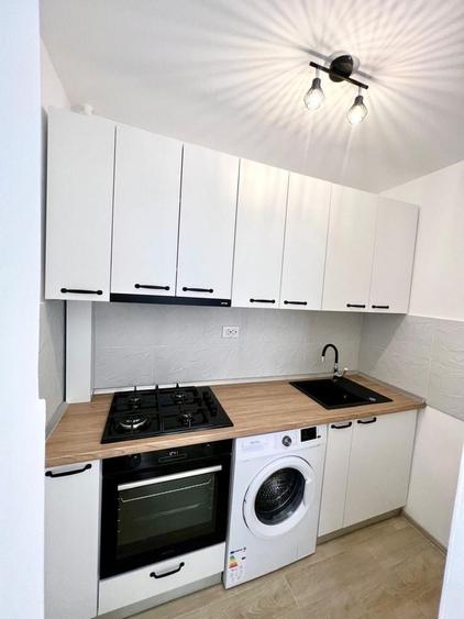 Apartament cu 2 camere semidecomandat în Radu Negru
