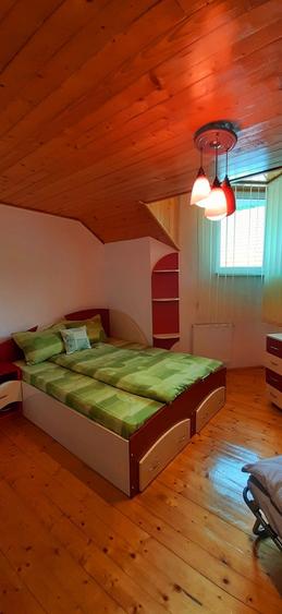 Casă cu 4 camere în Valea Mănăstirii