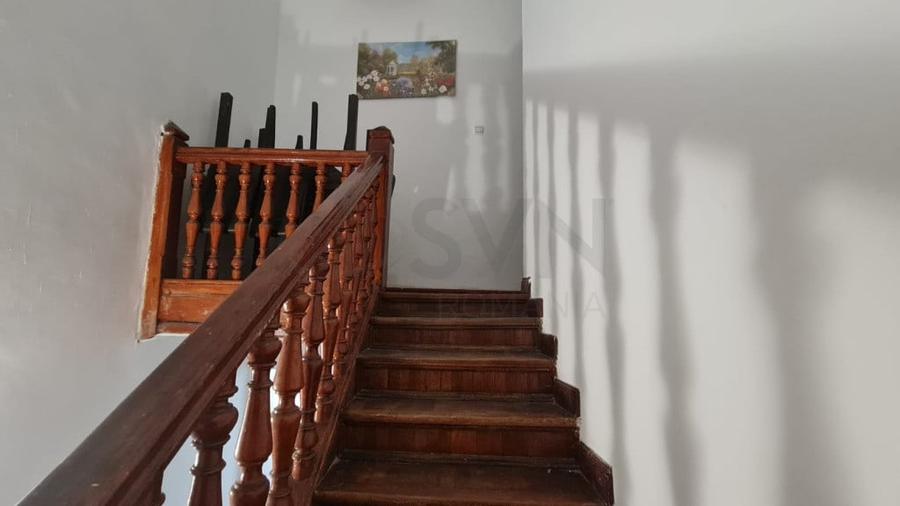 Casă cu 5 camere cu Teren 226 Mp în Central