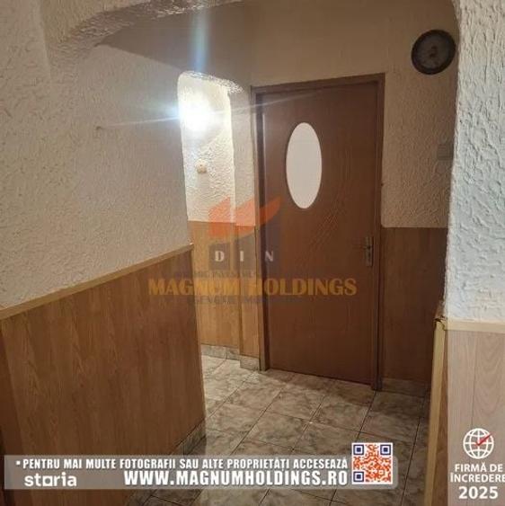 Apartament cu 3 camere decomandat în Prundu