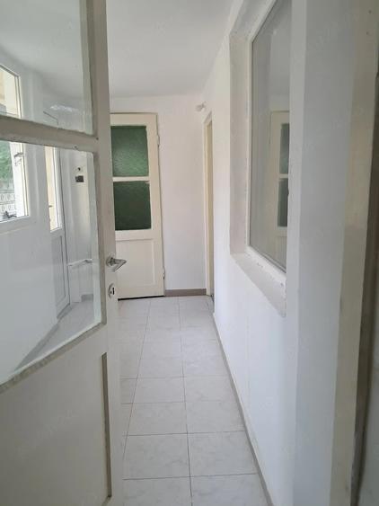 Casă cu 3 camere cu Teren 400 Mp în Gării