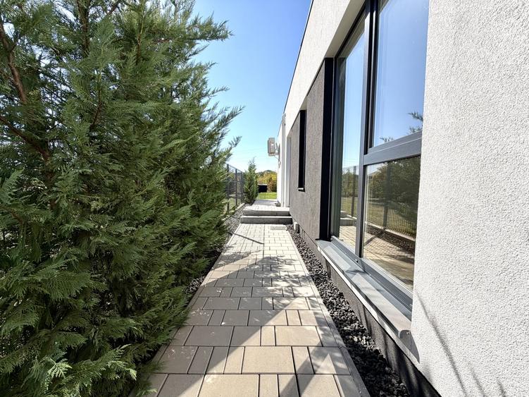 Duplex cu 3 camere cu Canalizare în Dumbrăvița