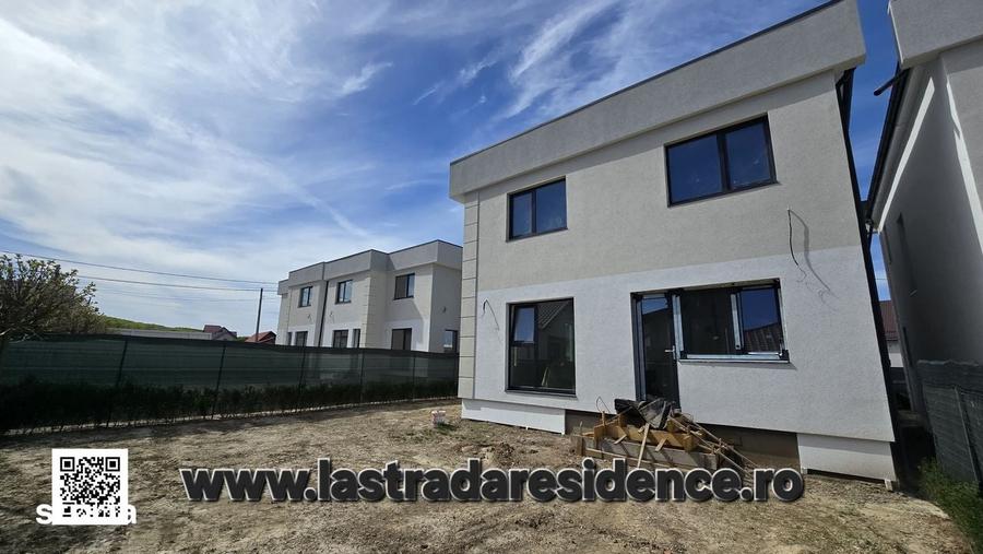 Casă cu 3 camere cu Teren 350 Mp în Moșoaia