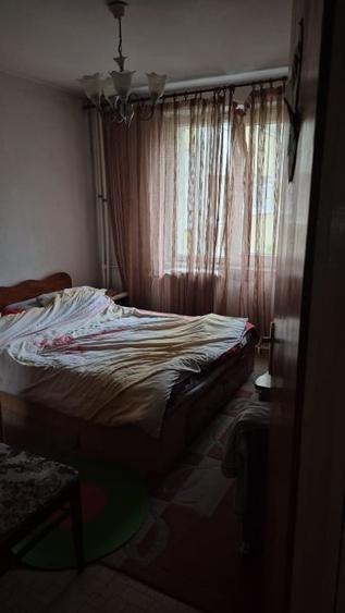 Apartament cu 3 camere decomandat, mobilat în Dristor