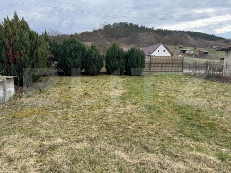 Casă individuală cu 2 camere cu Garaj în Gherla