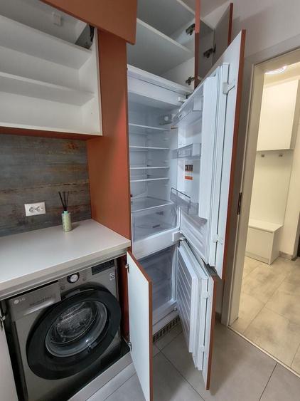 Apartament cu 2 camere decomandat, mobilat în Apărătorii Patriei