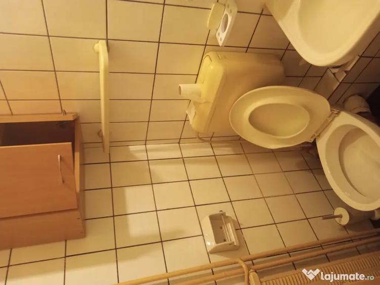 Garsonieră decomandată în Splaiul Unirii