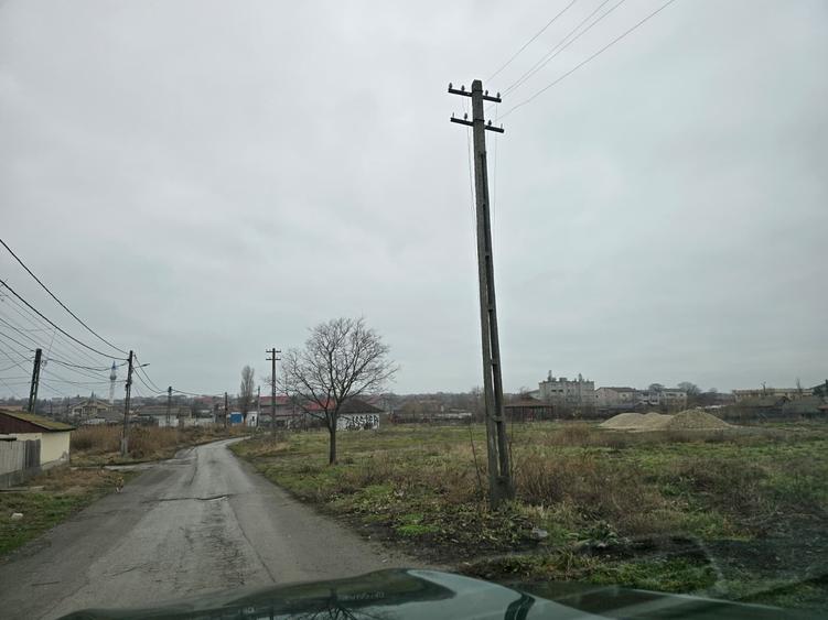 Teren Construcții intravilan de 2000 mp, în Tuzla
