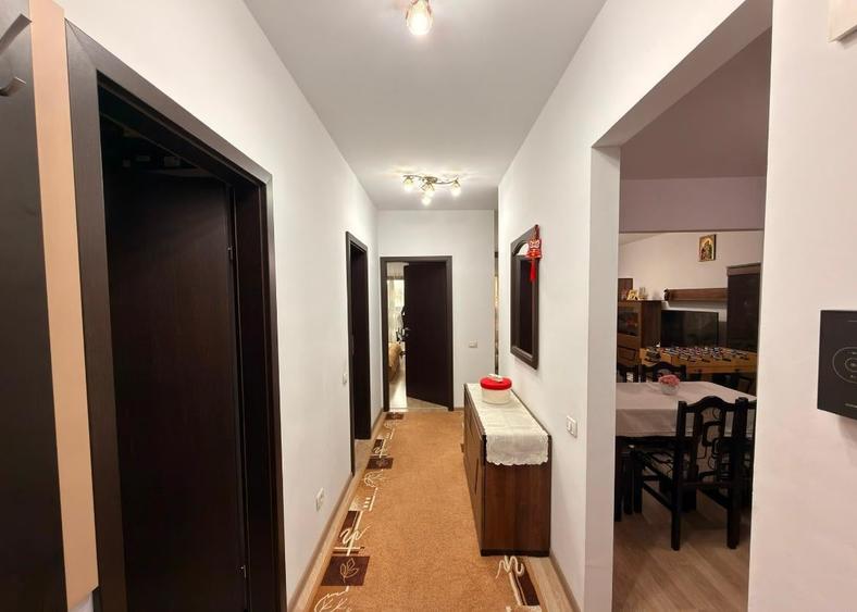 Apartament cu 2 camere decomandat în Drumul Taberei