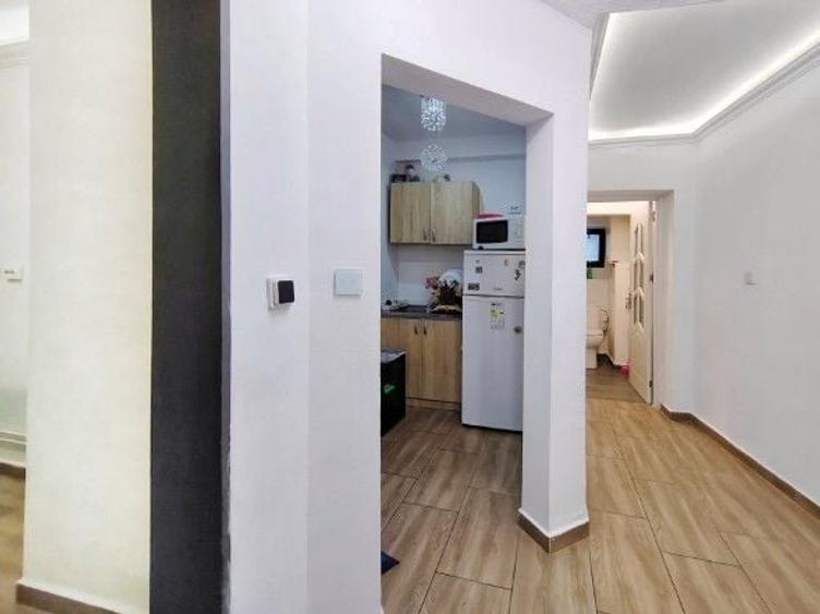 Apartament cu 2 camere decomandat în Capitale