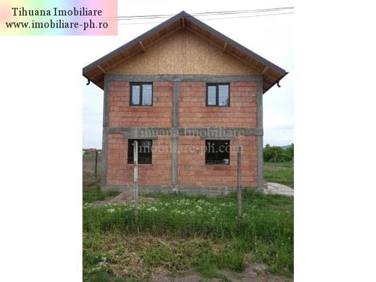 Casă individuală cu 4 camere cu Canalizare în Lipănești