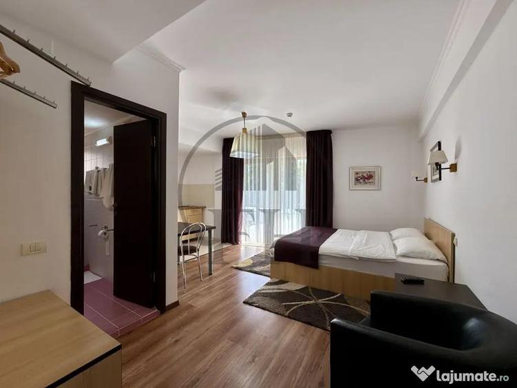 Casă cu 13 camere cu Teren 300 Mp în Sud