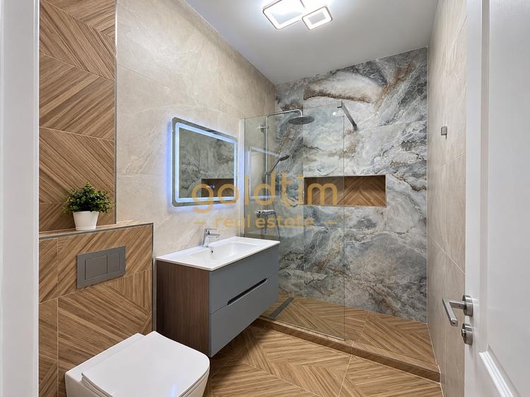 Apartament cu 4 camere semidecomandat, mobilat în Băneasa