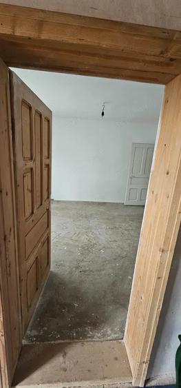 Casa de vanzare, com.Luciu - 10