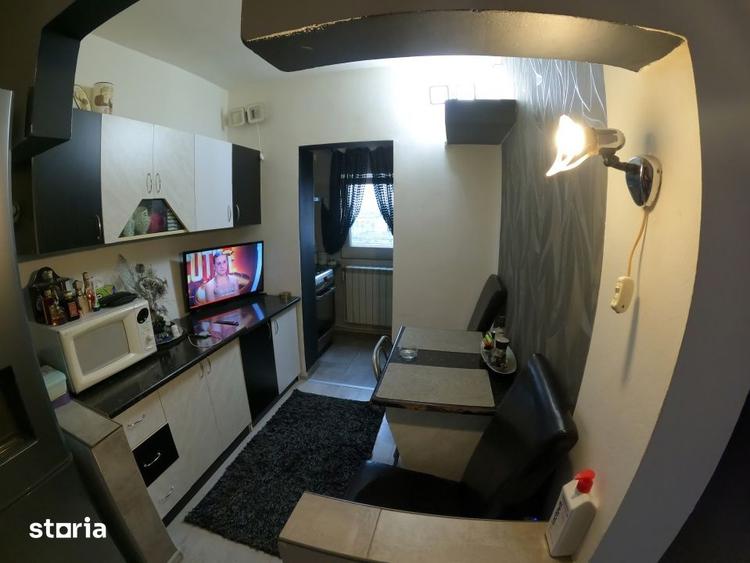 Apartament cu 3 camere, mobilat în Central