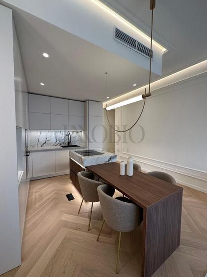 Apartament cu 3 camere decomandat, mobilat în Barbu Văcărescu