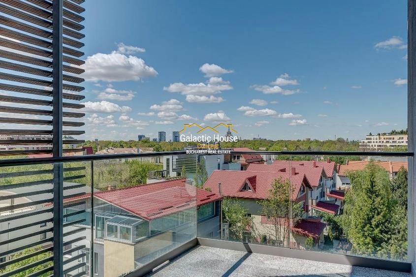 Apartament cu 4 camere decomandat în Herăstrău