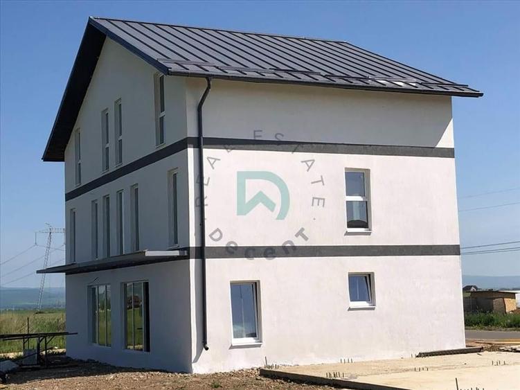 Casă individuală cu 4 camere cu Teren 150 Mp în Tărlungeni