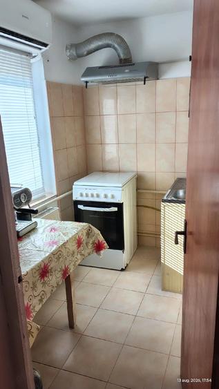 Garsonieră decomandată în Victoria