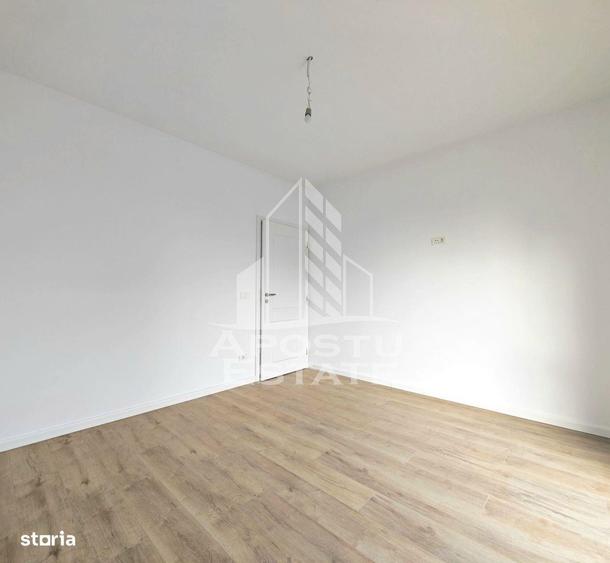 Apartament cu 2 camere semidecomandat, mobilat în Mehala
