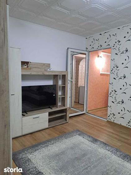 Apartament cu 2 camere semidecomandat, mobilat în Banat