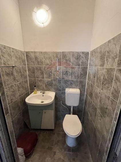 Casă individuală cu 6 camere cu Canalizare în Mărășești