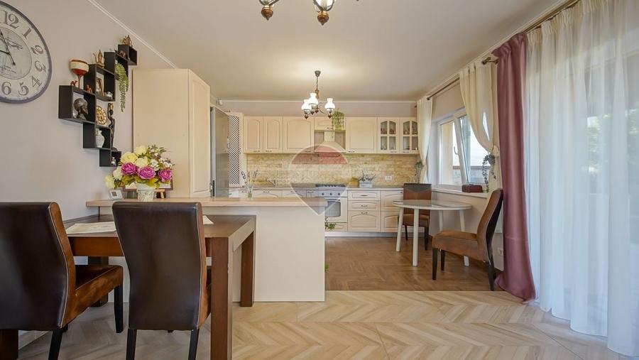 Casă individuală cu 3 camere cu Teren 739 Mp în Sânpetru
