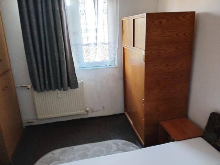 Apartament cu 2 camere semidecomandat în Intim