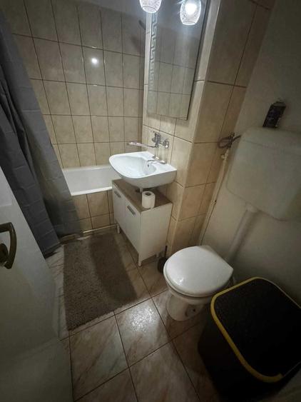Garsonieră decomandată în Tudor