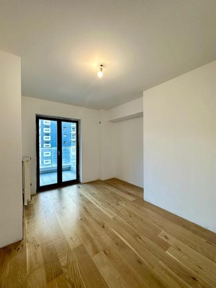 Apartament cu 3 camere decomandat în Barbu Văcărescu