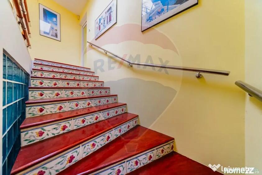 Casă cu 4 camere cu Teren 921 Mp în Subcetate
