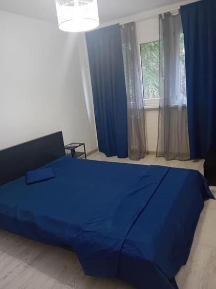 Apartament cu 3 camere în Berceni