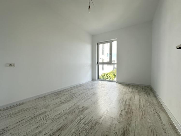 Apartament cu 3 camere decomandat în Dumbrăvița