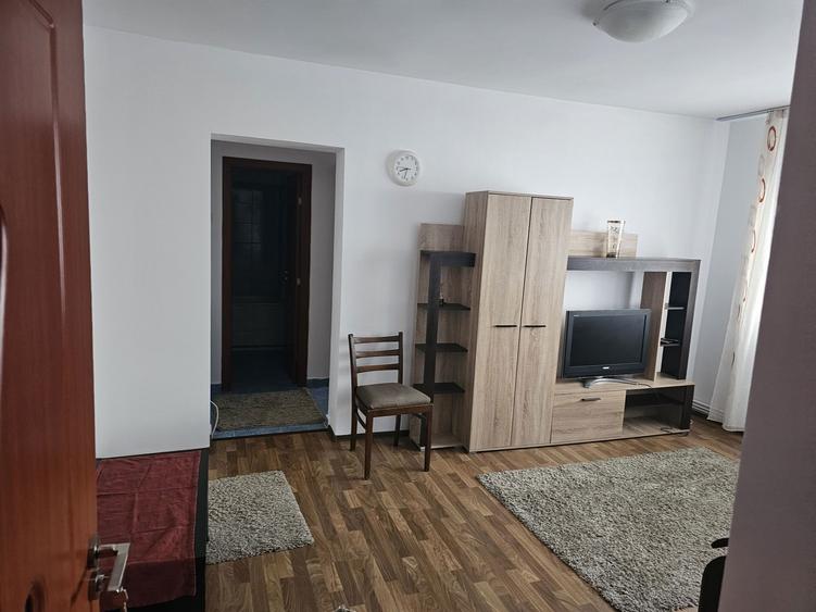 Inchiriez apartament 2 camere Campina - 4
